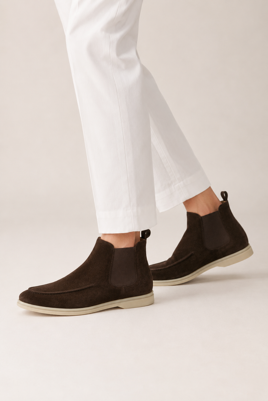 Suede Chelsea boot · Coffee brown — View 5