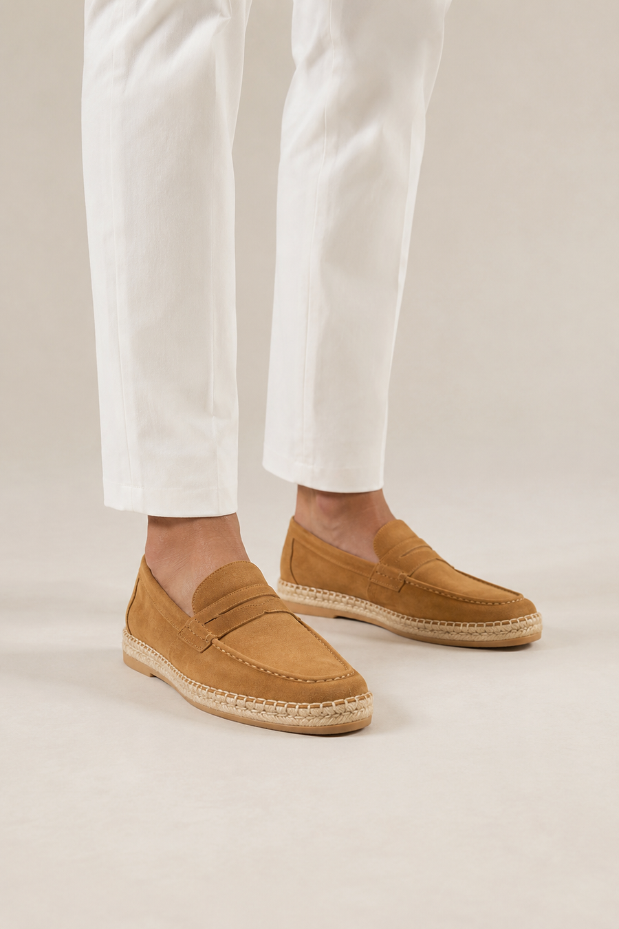 Mokasyny espadryle z metalowym detalem · Kamelowy — Widok 4
