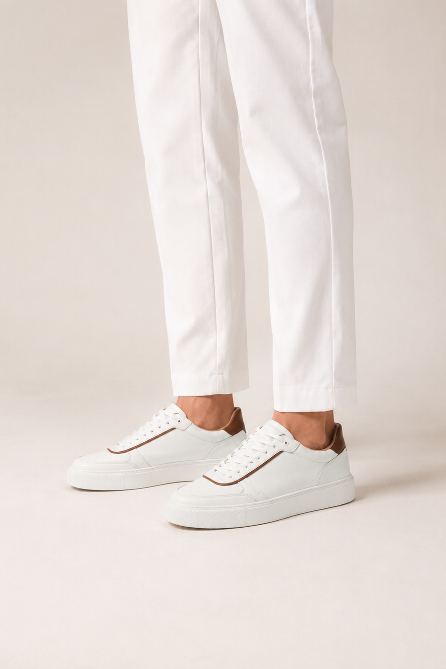 Leather platform sneaker · White and cognac — View 4
