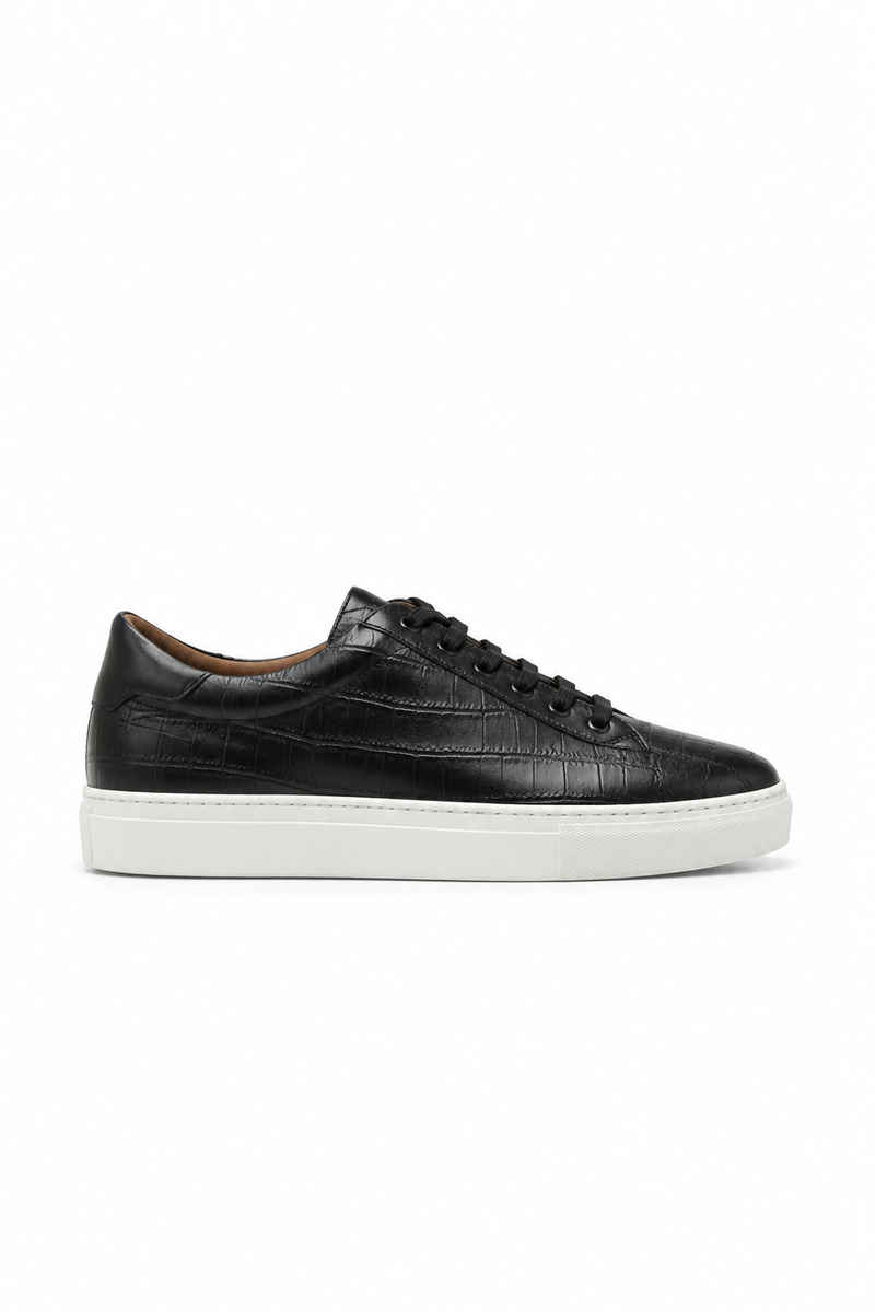 Sneaker aus geprägtem Leder