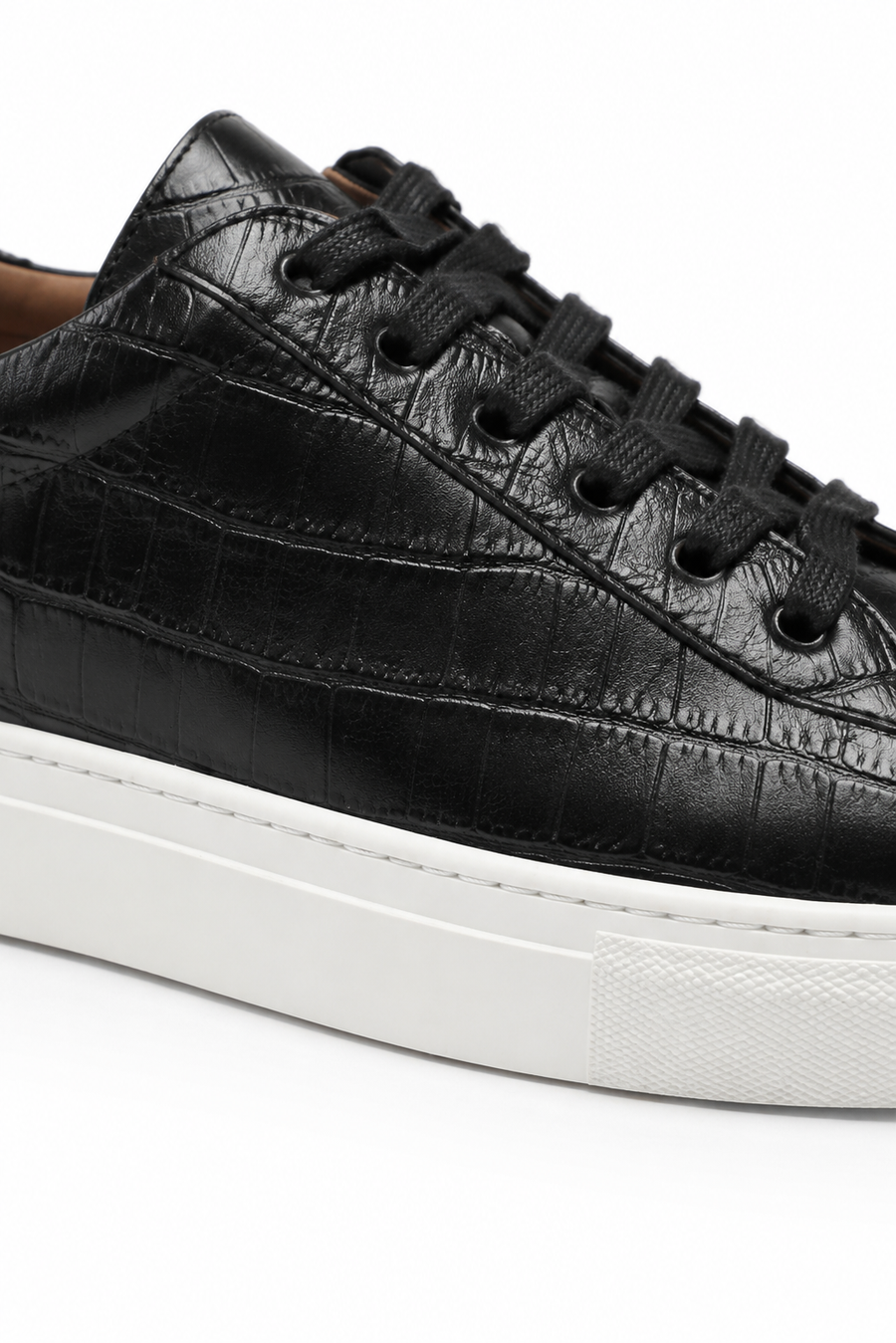 Sneaker aus geprägtem Leder · Schwarz — Ansicht 3