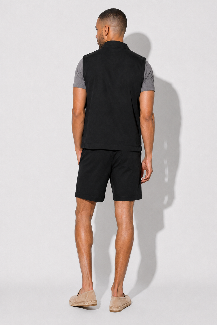 Conjunto Travel con shorts · Negro — Vista 5