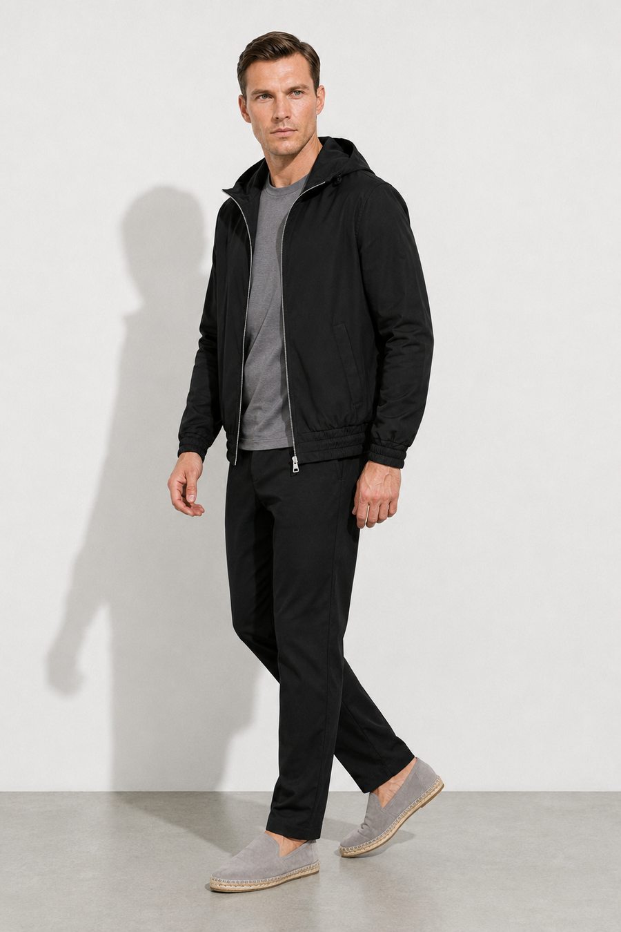 Ensemble travel capuche · Noir — Vue 3
