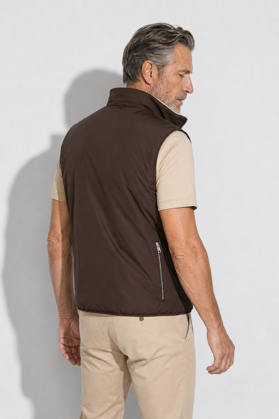 Reversible padded gilet · Brown — View 4