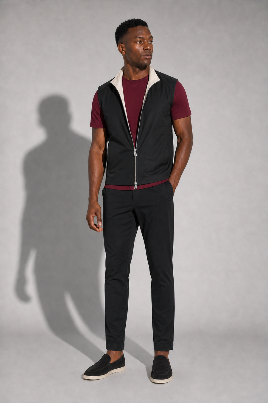 Lightweight reversible gilet · Black — View 3
