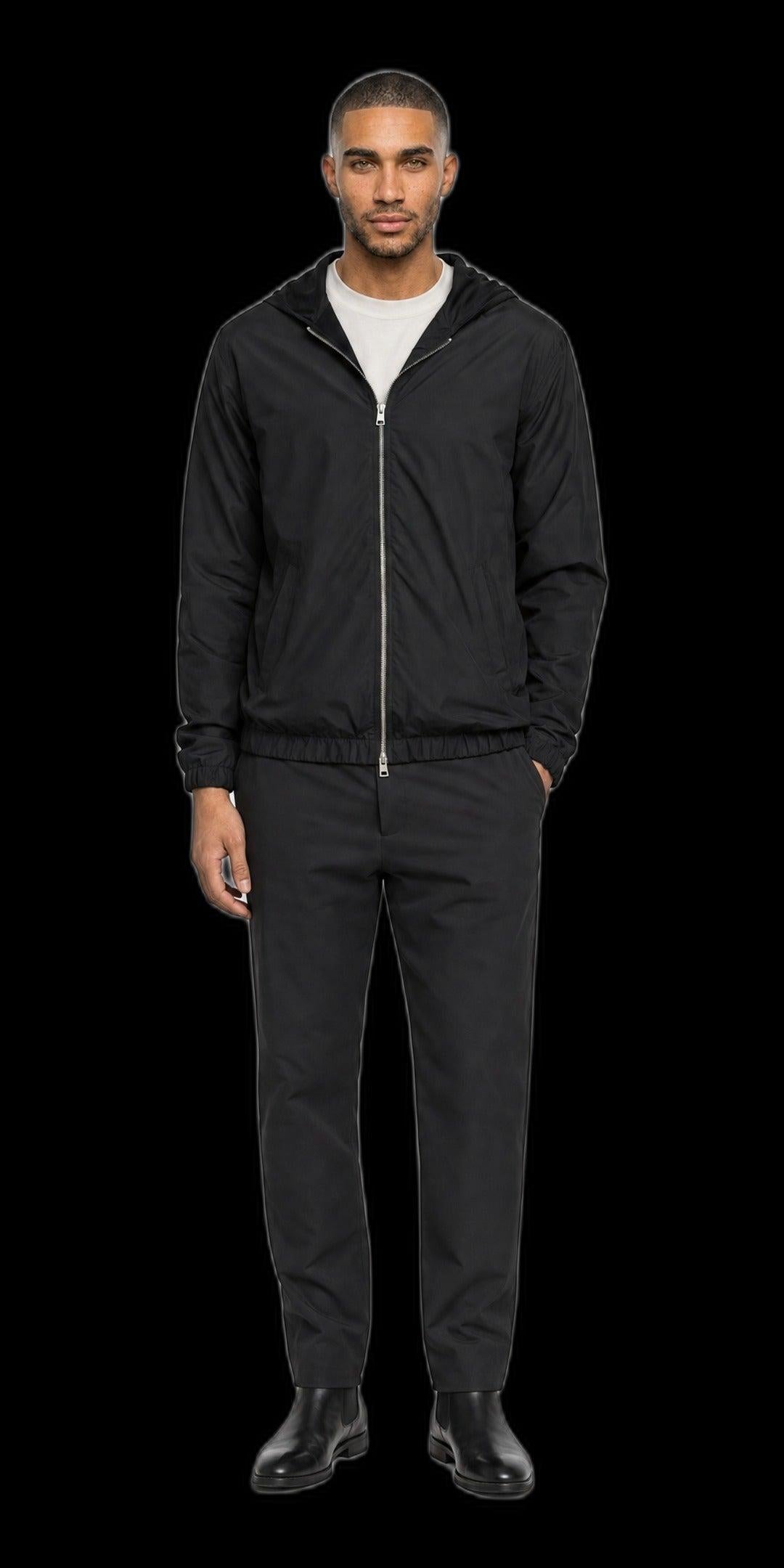Veste coupe-vent capuche · Noir porté